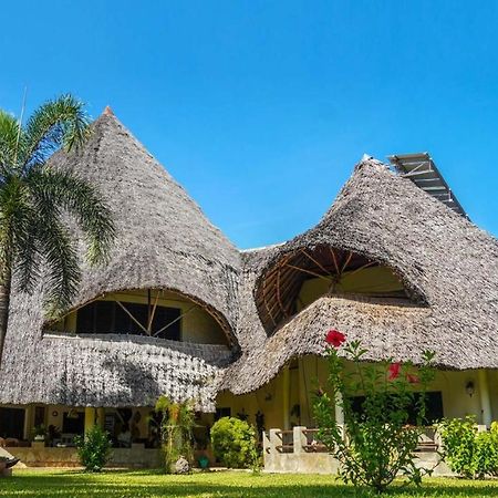 Amani Paradise - Luxury Villas Діані-Біч Екстер'єр фото
