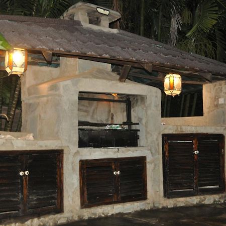 Amani Paradise - Luxury Villas Діані-Біч Екстер'єр фото